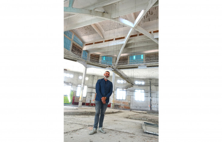 Jean-Pierre Blanc, directeur de la Villa Noailles à Hyères et du festival Design Parade Toulon, qui permet de redécouvrir des bâtiments emblématiques de la ville, comme ici les anciennes halles couvertes.