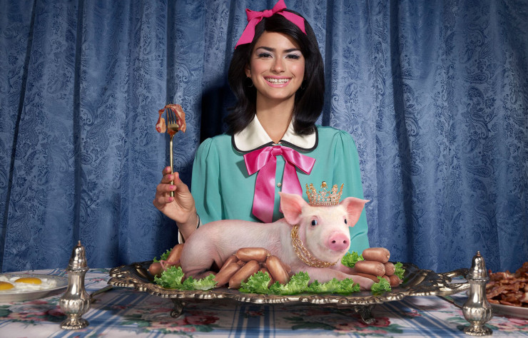 Une œuvre réalisée pour le mall Artz Pedregal, à Mexico, en 2018. Un centre commercial au destin funeste, puisque partiellement ouvert en mars dernier, il s’est en partie effondré en juillet. Mais cette image fera néanmoins partie de l’exposition au musée Holon de Tel-Aviv !