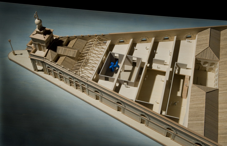 Maquette de la Punta della Dogana, (2009). Dans le musée vénitien de François Pinault, l’architecte à installé un simple cube de béton qui redistribue entièrement l’ancien bâtiment des douanes