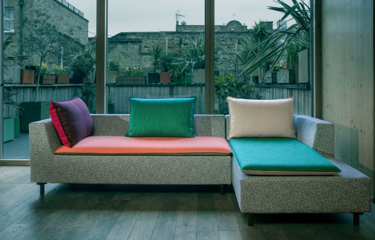 Canapé Barbican de Konstantin Grcic (2018).