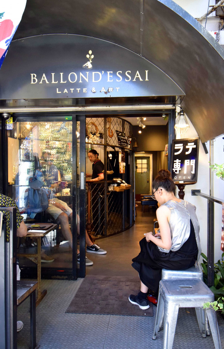 Ambiance frenchie au café Ballon d’essai.