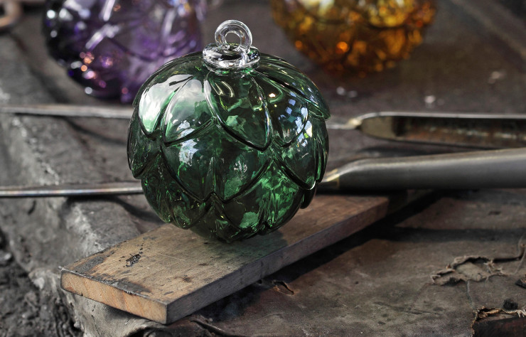 Boule en verre soufflé « Arti », 19 €.