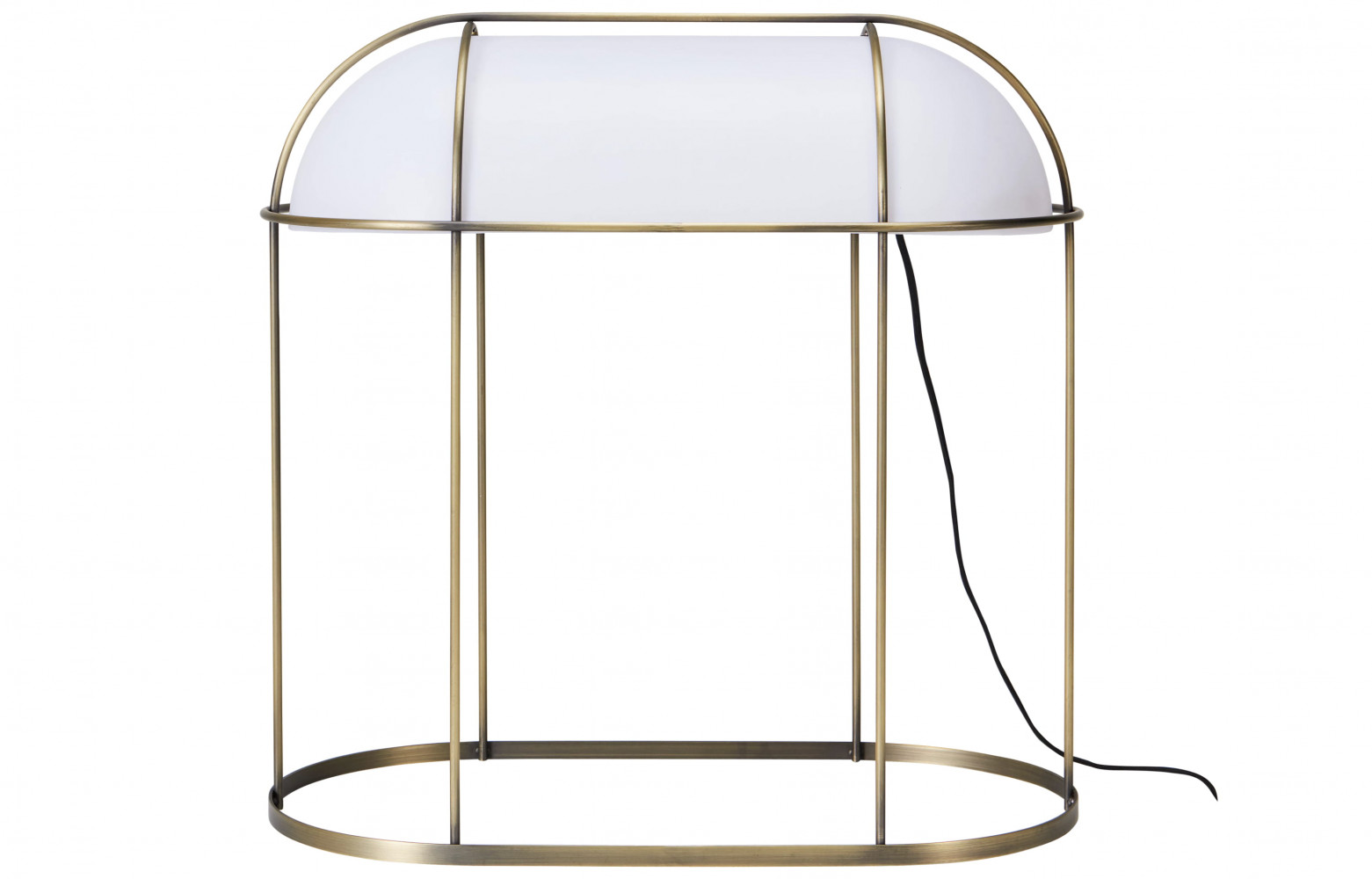 4/ Lampadaire Victoria en laiton antique mat, design Busetti Garuti Redaelli, 630 €. Bolia.