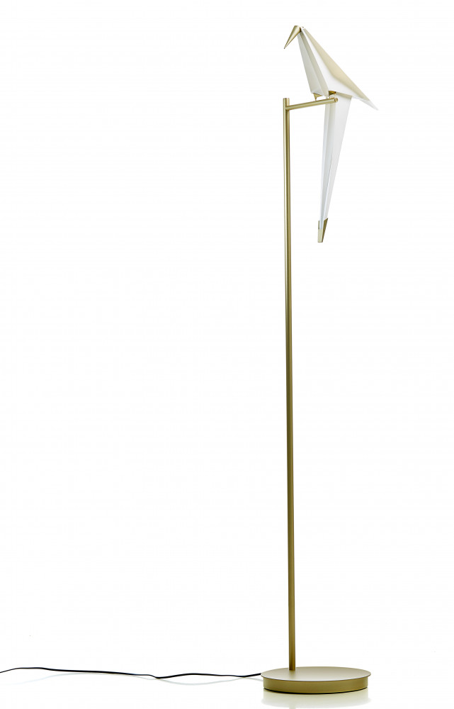 7/ Lampadaire Perch Light en acier et aluminium, design Umut Yamac, 1 420 €. Moooi.