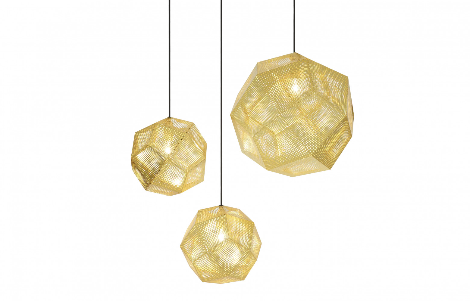 3/ Suspensions Hetch en métal perforé, à partir de 144 € pièce. Tom Dixon.