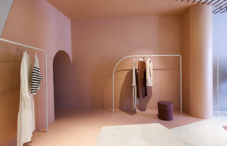 Alysi, boutique de mode ouverte dans un palazzo du XVIIe milanais.