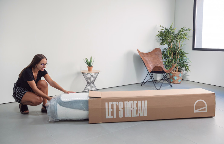 Kave Home, à l’image de ses homologues, propose un retour gratuit, même au bout de 100 nuits d’essai.