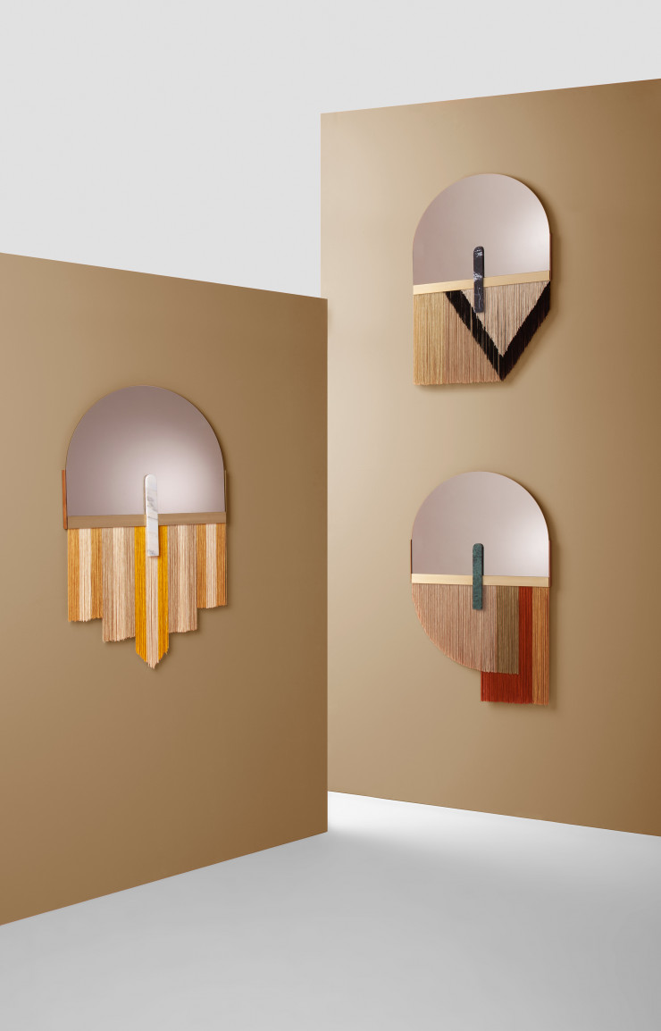 Miroirs « Souk » en bronze avec détails en marbre, laiton satiné et franges, design Dooq – World of Details (Mambo Factory).