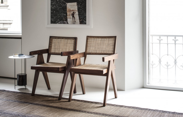 Deux « Office Chairs » de Pierre Jeanneret, pour lesquelles le duo confesse une passion.