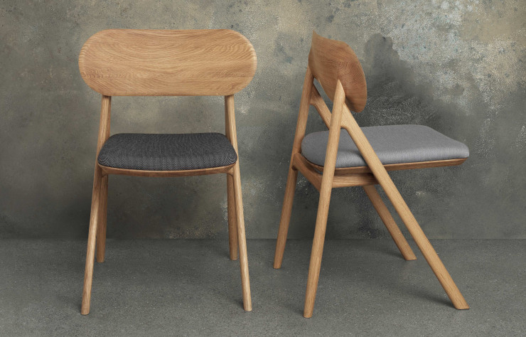 La chaise « Theodor » illustre bien l’osmose entre Thomas, Anne-Marie et le savoir-faire du fabricant Brdr. Krüger.