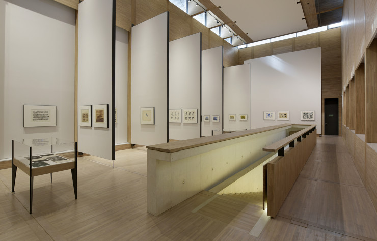 Les espaces d’accrochage n’ont pas a rougir de leurs volumes.