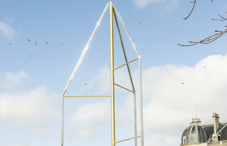 Au soleil, le cristal scintille et apaise le passant…