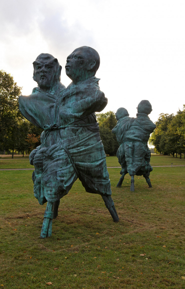 United Enemies de Thomas Schütte (2011).