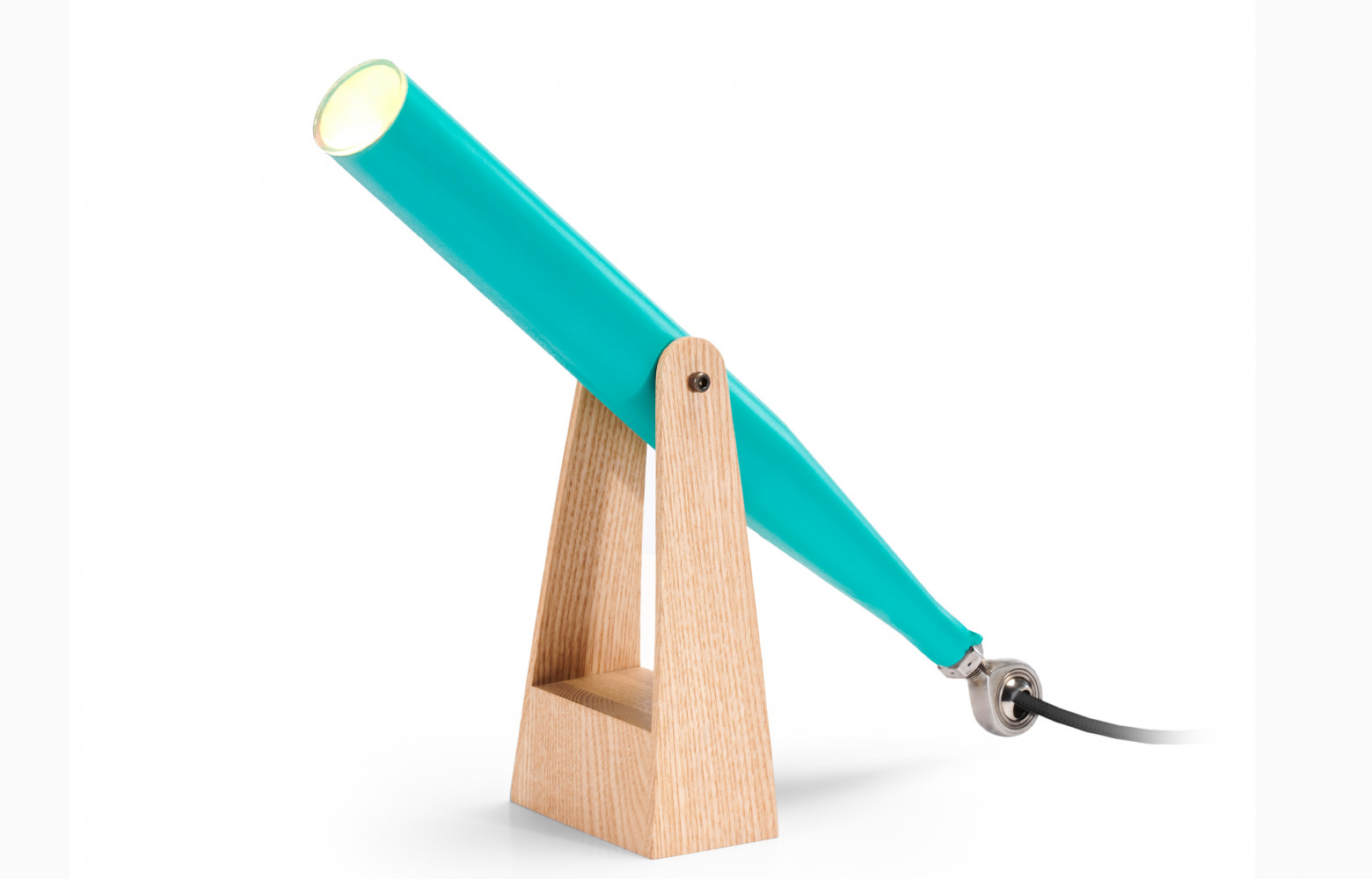 Luminaire Rod Light, qui réutilise une bielle d'avion. Existe aussi en version suspension. Prémices and co (design)...