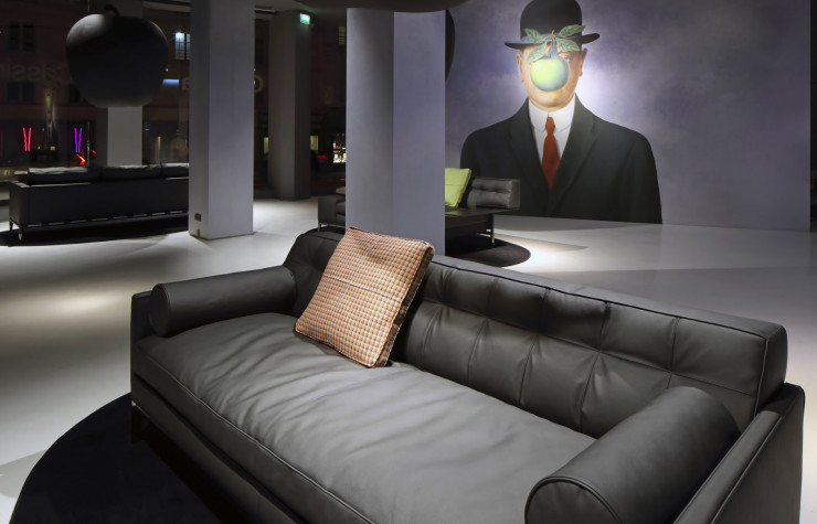Cassina vient de lancer une gamme de seize canapés et fauteuils habillé d’un simili-cuir à base de pelures et trognons de pomme.