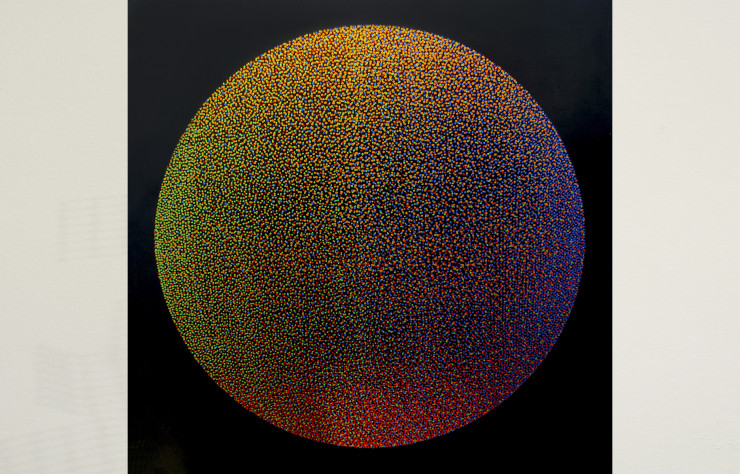 « Alchimie 332 » (2000), de l’Argentin Julio Le Parc. Lui aussi a axé ses recherches sur le champ visuel, mais également sur la manière de créer un lien avec le spectateur en suscitant sa réflexion.