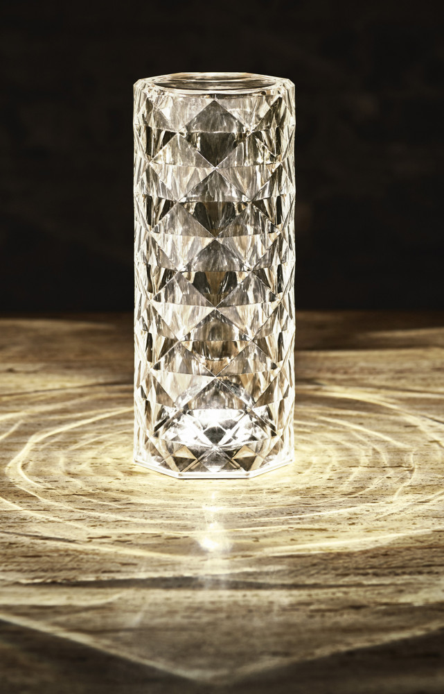 Lampe LED Marquis en polyéthylène transparent, design José Manuel Ferrero (Vondom).