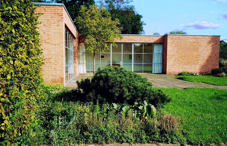La Haus Lemke, dernière construction de Mies van der Rohe avant son émigration aux Etats-Unis.