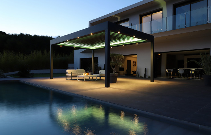 Pergola « e-Motion », de la gamme « Bio’Motion ».