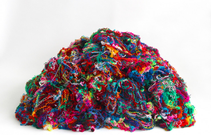 A gross of Chullos de Ximena Garrido-Lecca (2012).
