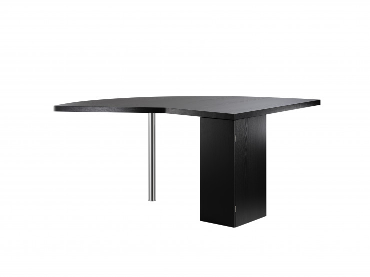 Bureau M61 Table of the Conferencier d’El Lissitzky (1923).