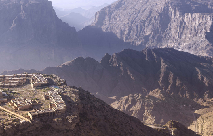 L’Anantara Al-Jabal Al-Akhdar domine les sublimes canyons omanais.