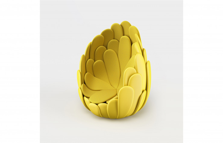 Fauteuil Bulbo des Frères Campana, cocon de cuir et de tissu jaune vif.