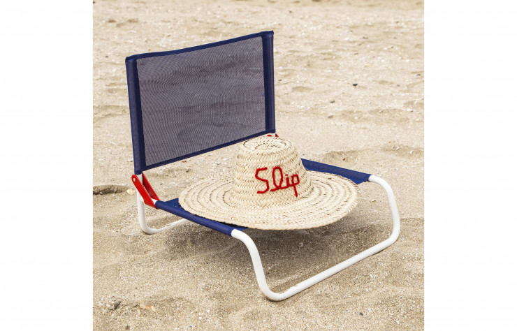 « La Chaise De Plage », née d’une collaboration entre La Chaise Française et le Slip Français.