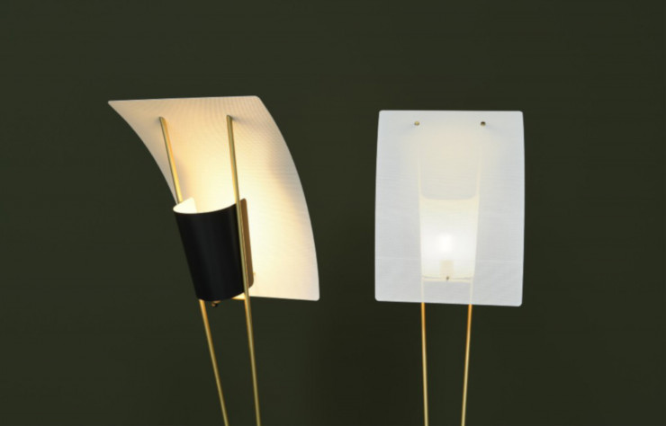 Lampadaire « G30 ». A l’image d’une voile de bateau, sa voile en tôle perforée laquée blanche invite le regard à l’évasion.