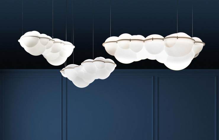 La suspension Nuvola est désormais disponible en différentes tailles et en version murale (Nemo Lighting).