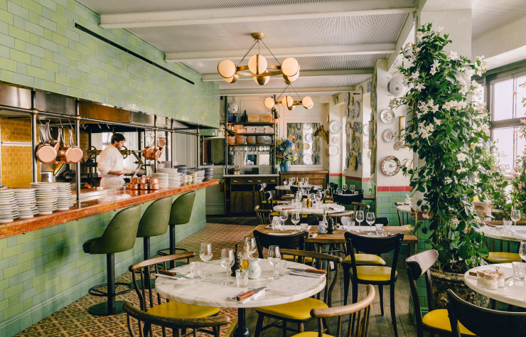 Le soir, aucune réservation possible : ici, il faut attendre et basta, parole de Big Mamma !