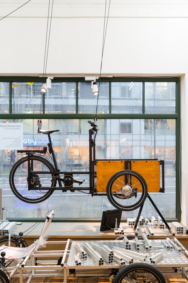 Dans le quartier de Gängeviertel, zone bohème, la boutique de Xyz Cargo, fabriquant de triporteurs modulaires.
