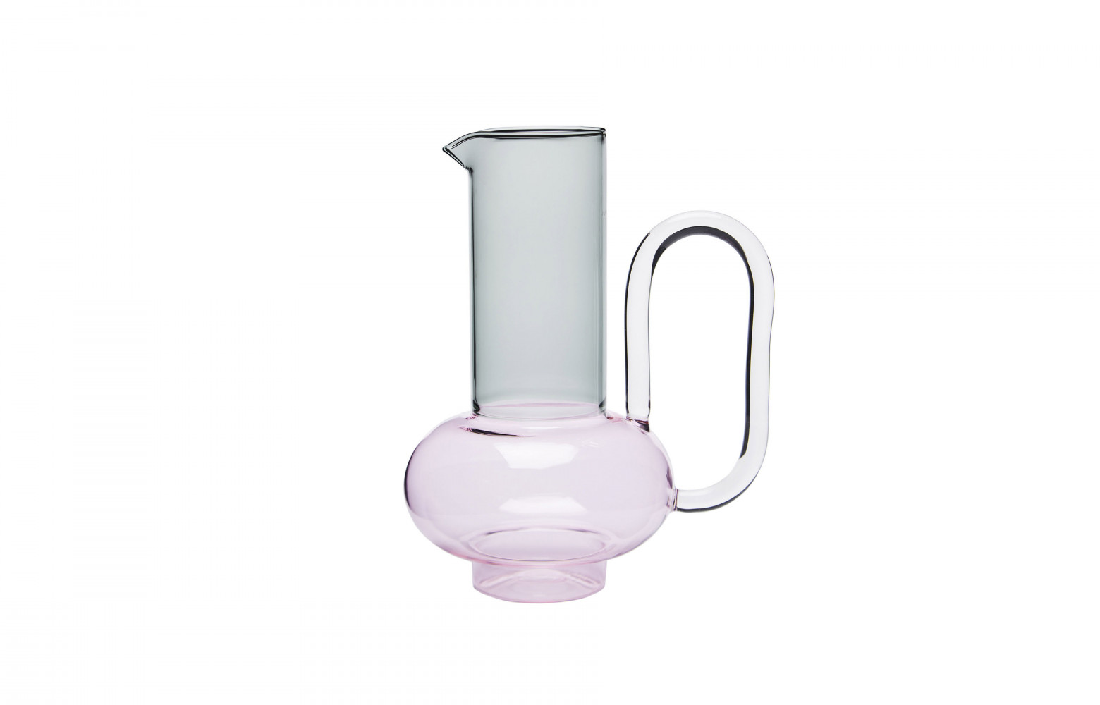 Carafe Bump en verre soufflé, 132 €, design Tom Dixon. Sur madeindesign.com.