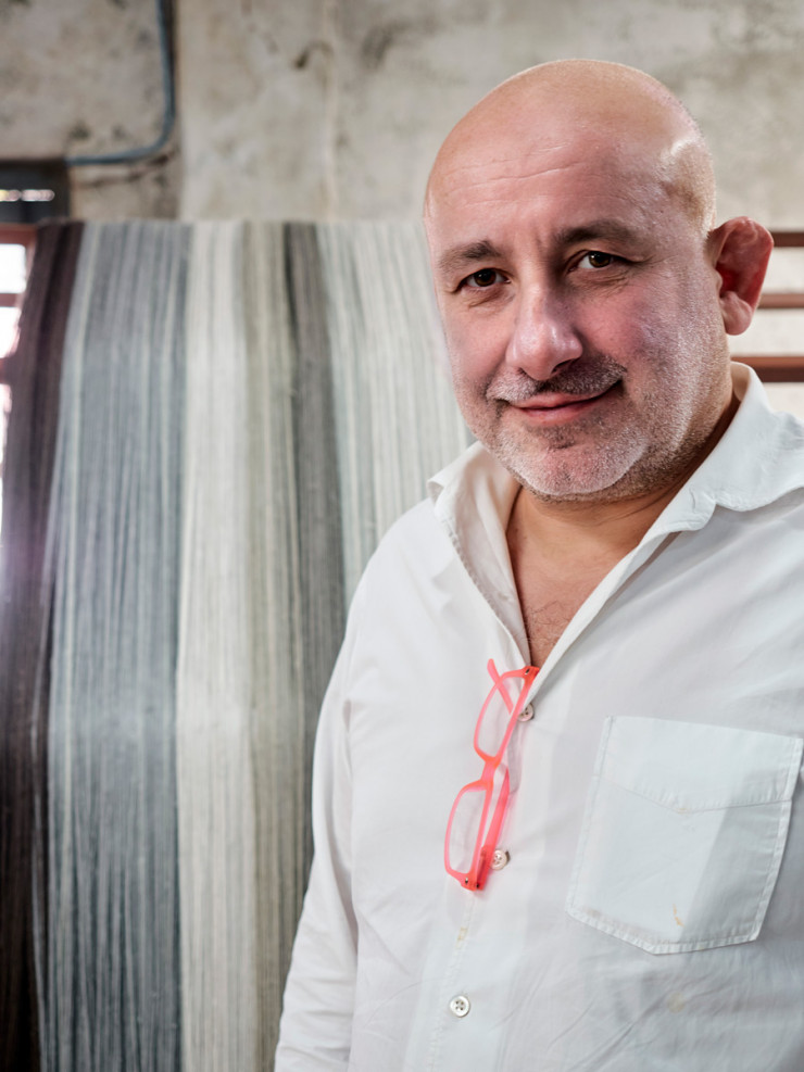 Le designer Jean-Marie Massaud a imaginé le dessin de Parvata, un tapis réalisé en 6 exemplaires dont les bénéfices seront entièrement reversés à CC-for education.