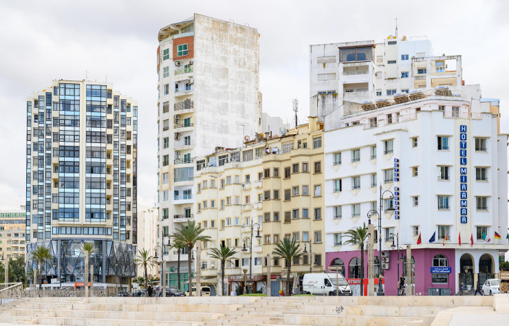 Boulevard Pasteur, les immeubles flirtent avec toutes les décennies, entre 1900 et 1970, suivant l’extension de la ville.