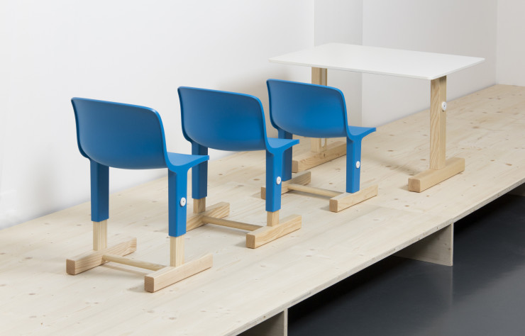 Chaises et table « Little Big » (Magis).