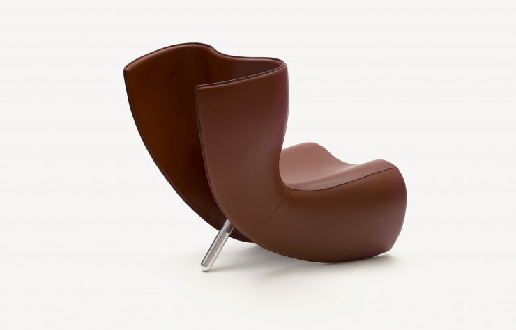 La « Felt Chair » dans une version habillée de cuir (Cappellini).