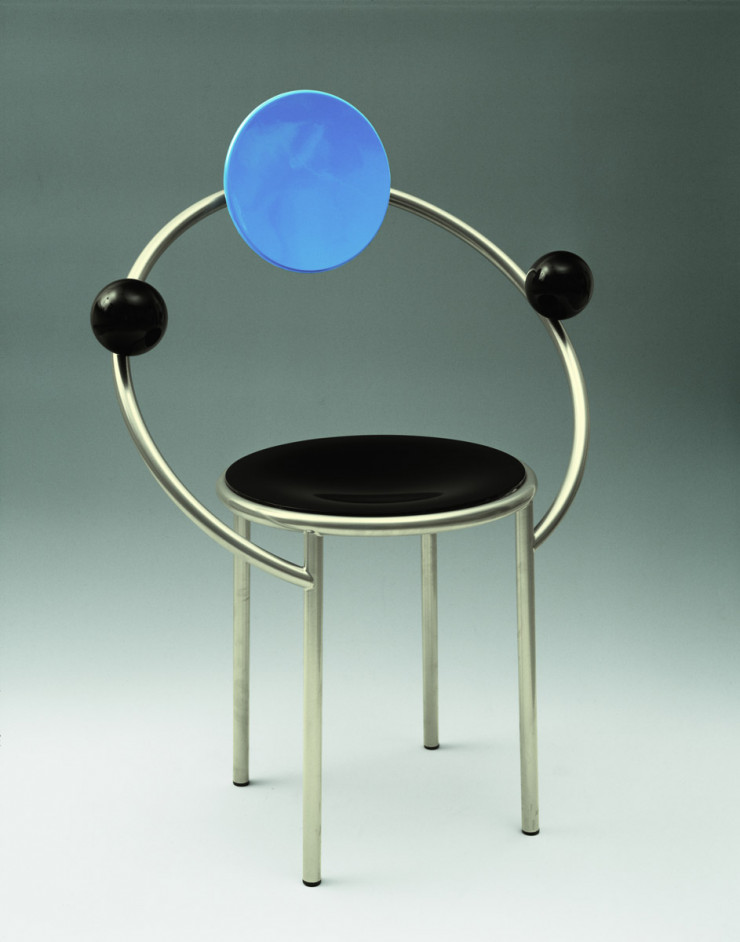 Chaise First (1983) de Michele De Lucchi. Collection « Memphis Milano »
