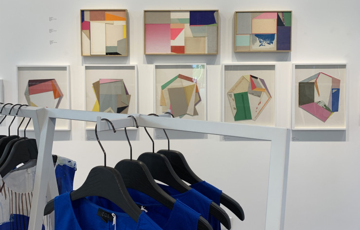 Loin de servir de faire-valoir, les œuvres sont exposées comme dans une galerie.