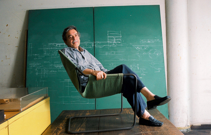 Paulo Mendes da Rocha, Pritzker Prize 2006, a créé le « Paulistano » en 1957 et soigneusement supervisé sa réédition par Objekto.