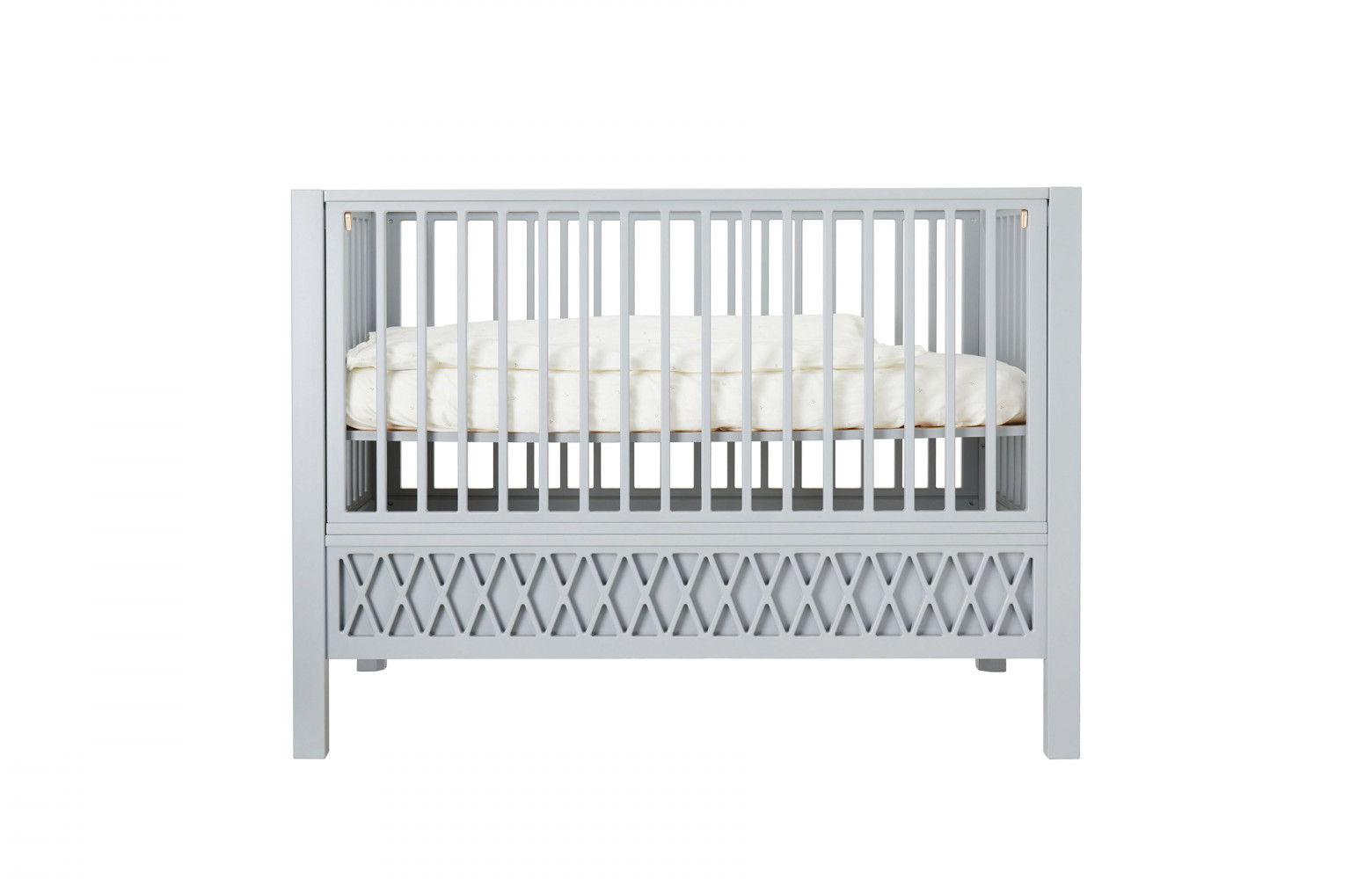 Lit de bébé Harlequin en MDF de fabrication européenne, matelas 60 cm x 120 cm, 999 €....