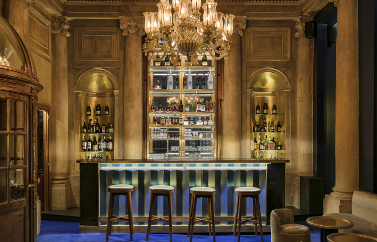 Le restaurant s’ouvre sur un bar où le chef barman, Gauthier Zucco, imagine des cocktails d’inspiration nippone, à base de wasabi par exemple.