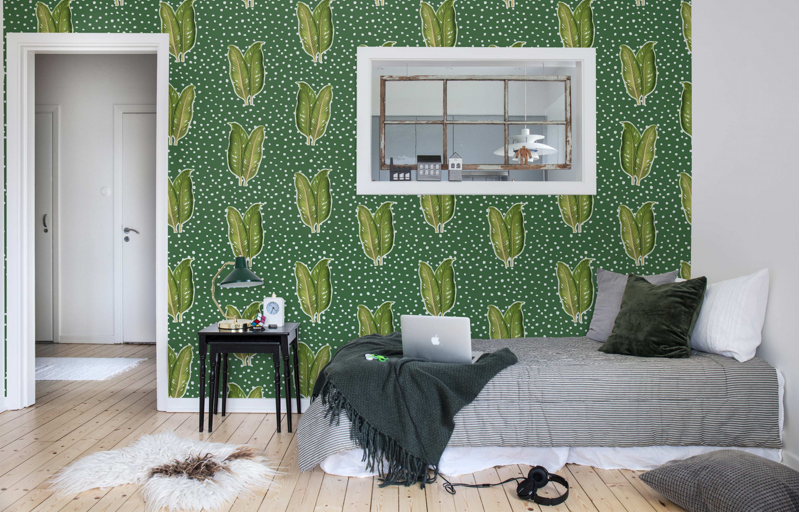 Élégant et vintage, l’imprimé Acapulco (Rebel Walls) apporte de la fraîcheur avec ses feuillages tropicaux. Parfait pour...