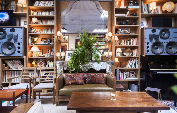 Le Book, un bar comme un salon de rêve…