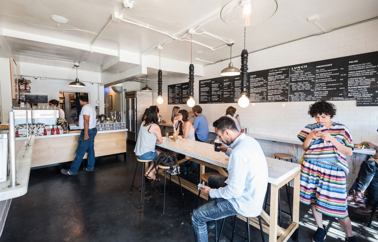 Le restaurant Sqirl, également conçu par l’agence Project Room, une des adresse préférées de Charlotte Cosby.