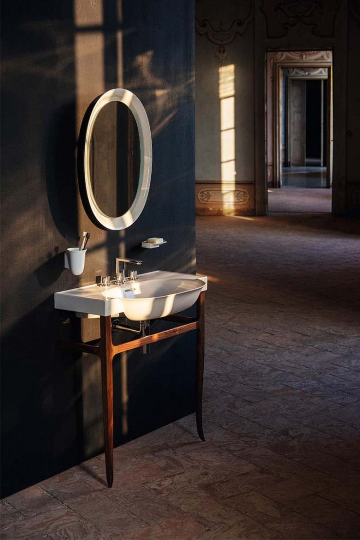 Lavabo-console de la collection « The New Classic », signée Marcel Wanders pour Laufen.