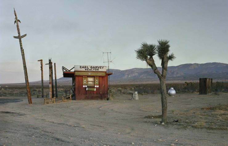 Earl Garvey Realtor, The Mojave Desert, California, July 1979. Série « American Prospects Now ».
