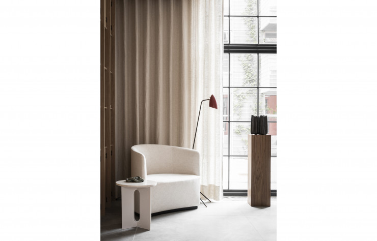 The Audo regroupe un hôtel de taille confidentielle, un espace de coworking, un café, un restaurant, un concept-store et une matériauthèque.