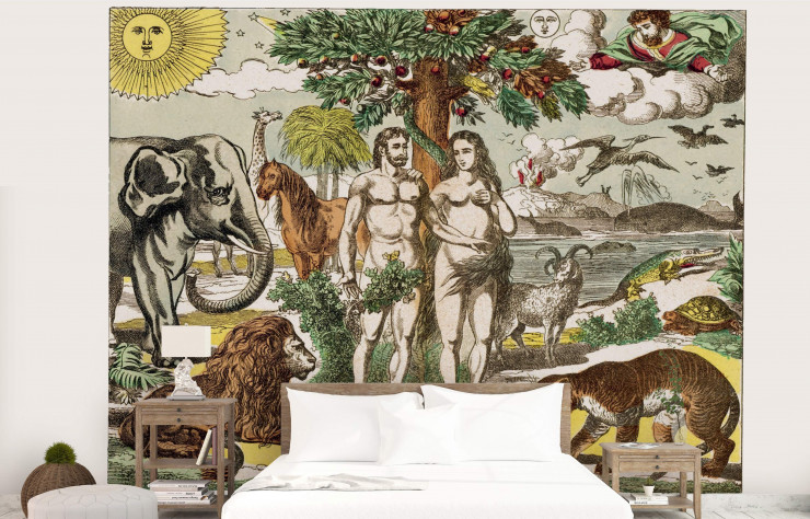 Papier peint Jardin d’Eden, d’après un cantique en image d’Épinal du XIXe siècle. Trois lés de 100 cm de large sur 316 cm de haut (Maison Images d’Épinal chez Etoffe.com).