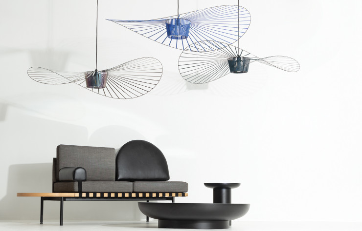 Parmi les assises du studio Pool ou les tables « Francis » de Constance Guisset, « Vertigo » est aujourd’hui l’un emblèmes majeurs de Petite Friture.